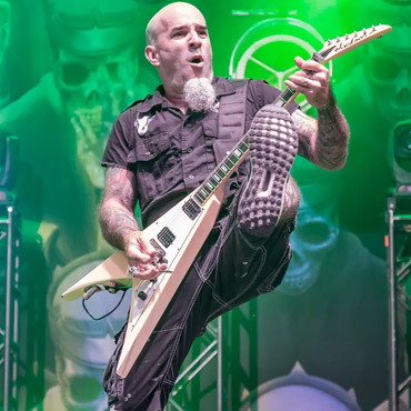 Scott Ian diz que os fãs ficarão felizes com novo álbum do Anthrax