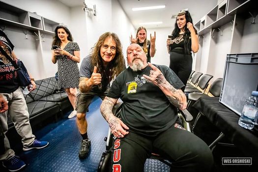 Steve Harris reencontra Paul Di’Anno em show do Iron Maiden
