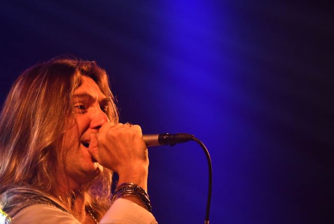 Edu Falaschi encerra turnê do álbum “Vera Cruz” em Belo Horizonte
