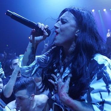 Lacuna Coil toca ‘Comalies’ na íntegra pra celebrar 20º aniversário