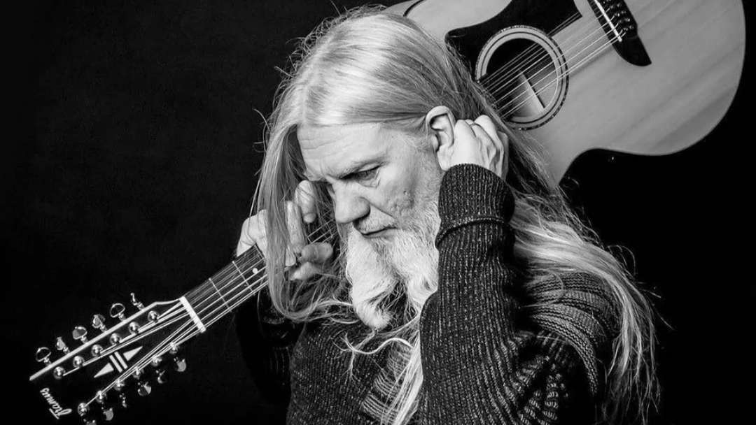 Marko Hietala faz leilão de itens do Nigthwish para ajudar menina brasileira com câncer