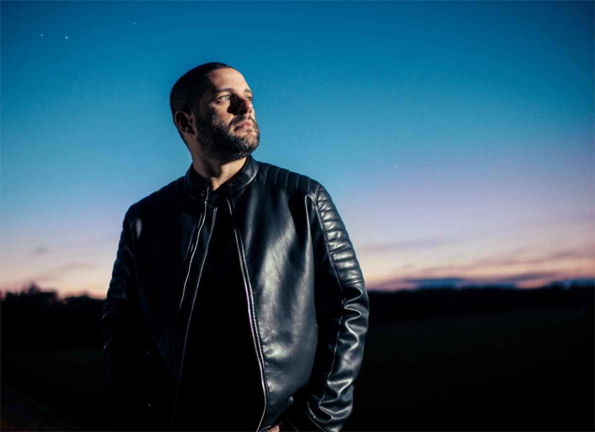Dan Szyller lança single e videoclipe “Full Moon Rising” 