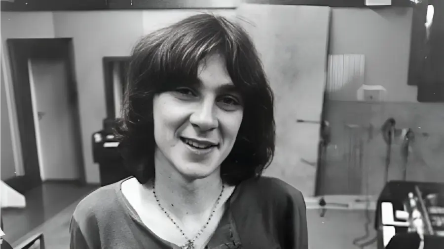 Morre PETER SINFIELD, compositor original do KING CRIMSON