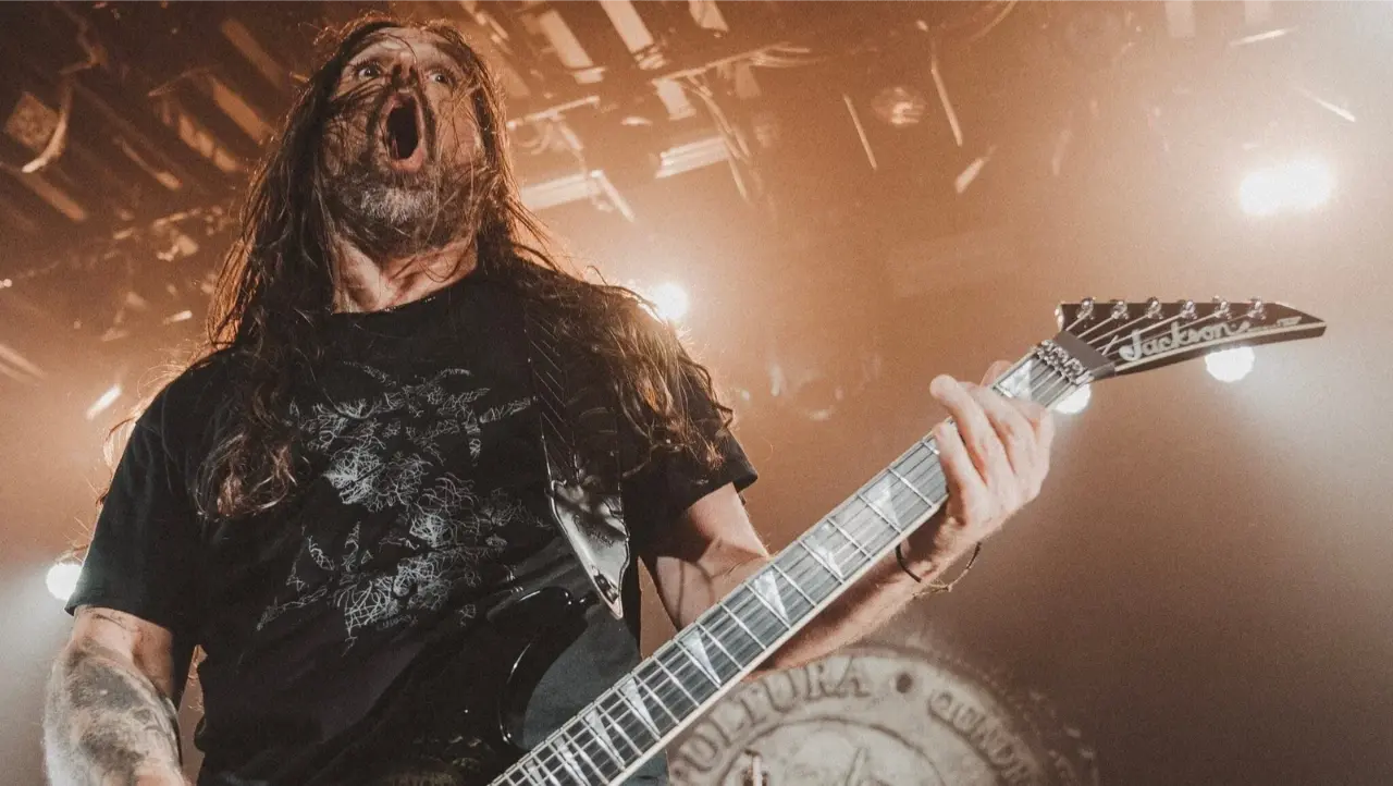 Andreas Kisser critica regravações dos irmãos Cavalera: “Valor artístico é zero”